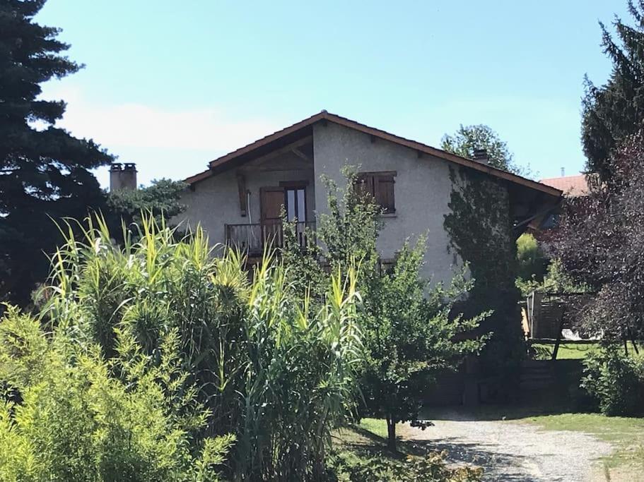 Appartement Dans Maison Brie-et-Angonnes Exterior photo