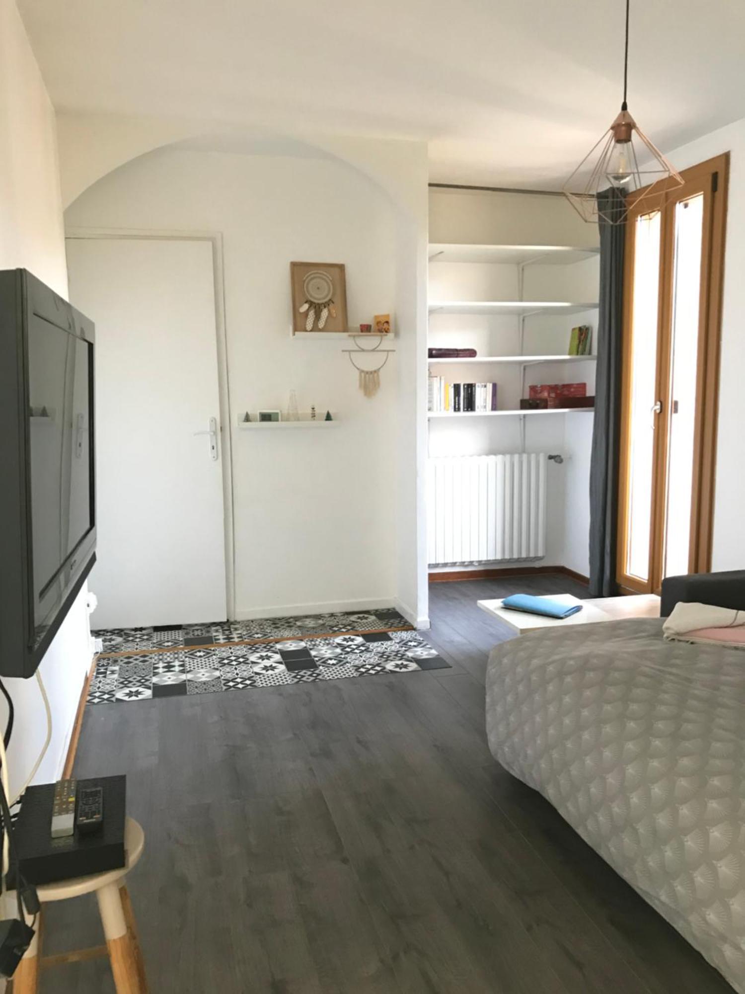 Appartement Dans Maison Brie-et-Angonnes Exterior photo