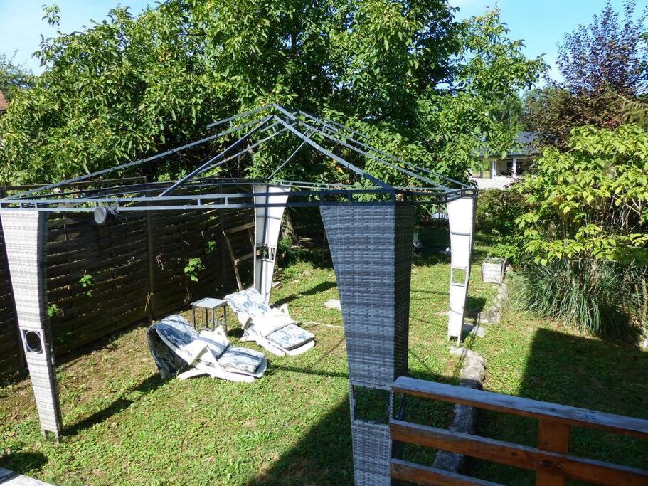 Appartement Dans Maison Brie-et-Angonnes Exterior photo